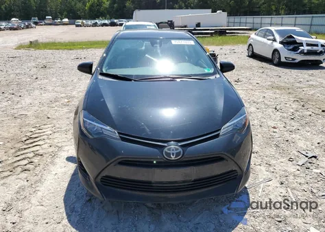 2017 Toyota Corolla L z USA, uszkodzony, nr VIN 2T1BURHE4HC956701